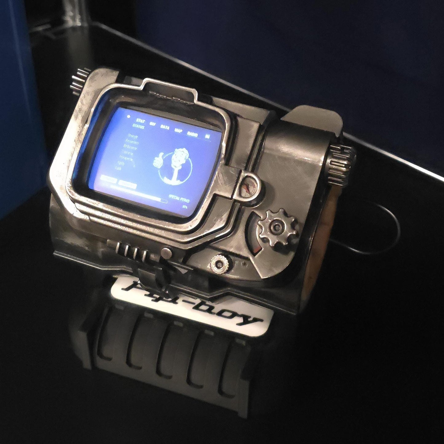Fallout Pip-boy Functional Replica 1:1 scale
